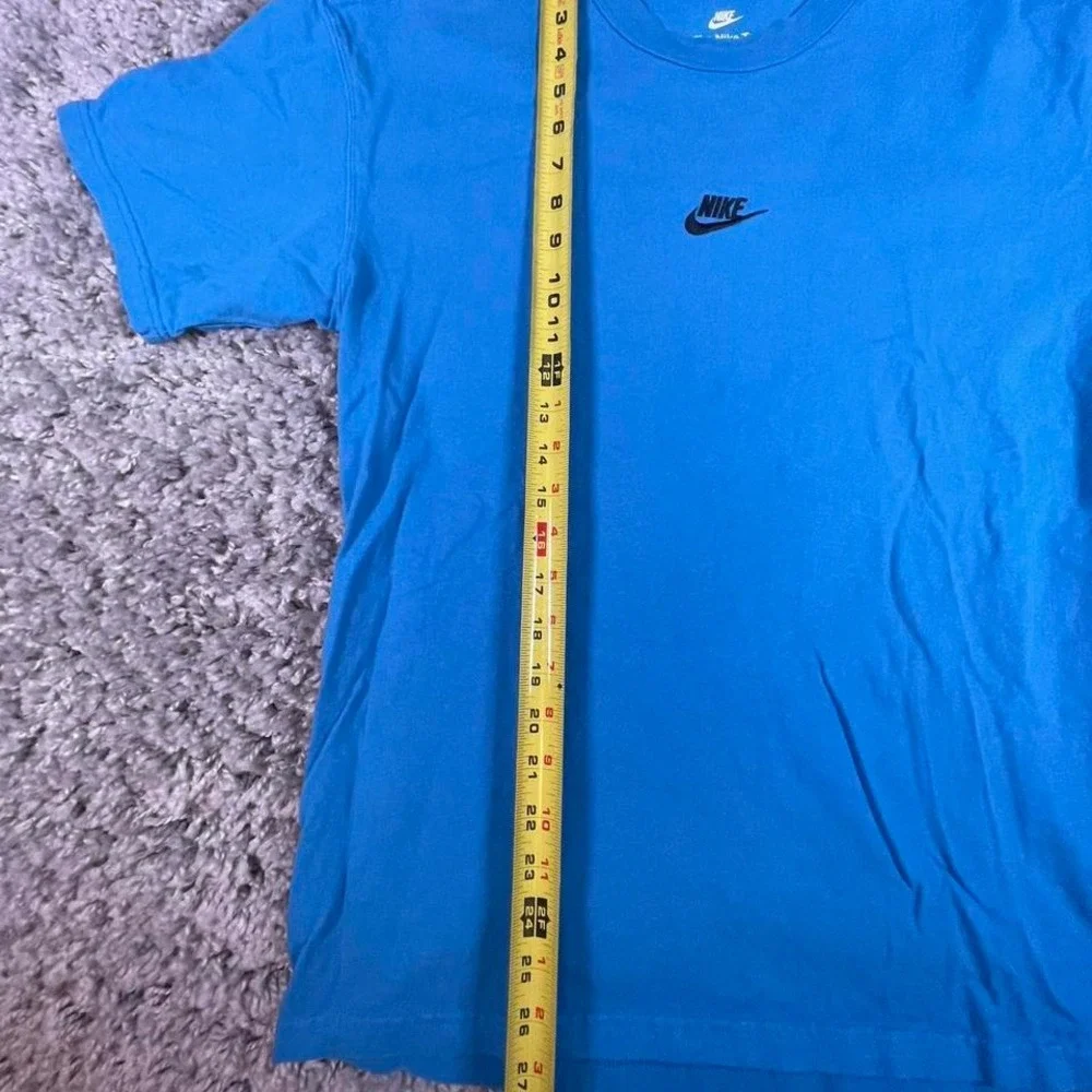 Blue Nike T‎ Shirt with Embroidered Nike Swoosh, Loose Fit